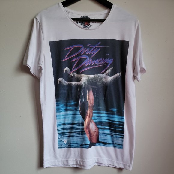 E1Syndicate Dirty Dancing White Size Medium Holding Sloth Short Sleeve Shirt - Picture 1 of 8